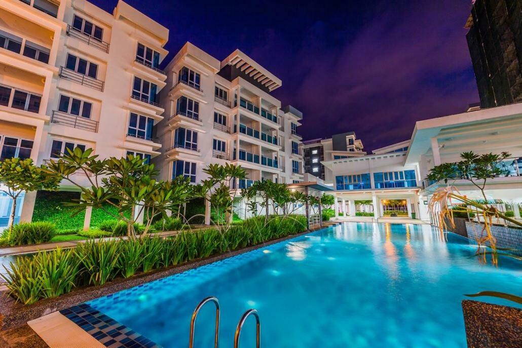 Homestay @ Bandar Seri Putra Kajang Exterior photo